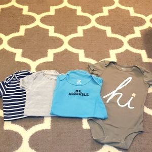 Carter's onsies (lot of 4)